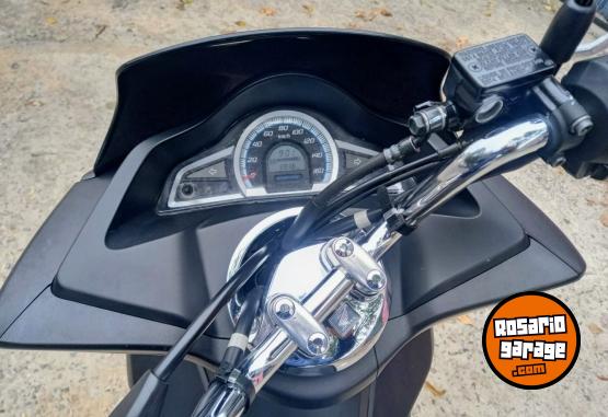 Motos - Honda PCX 150 2018 Nafta 9000Km - En Venta