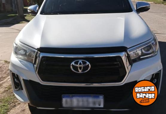 Camionetas - Toyota Hilux SRX 2018 Diesel 170900Km - En Venta