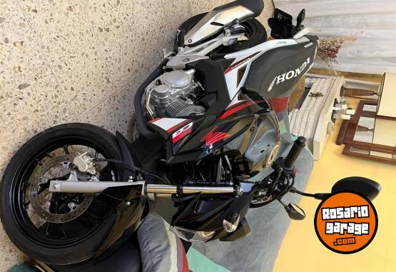 Motos - Honda Twister 2019 Nafta 2400Km - En Venta