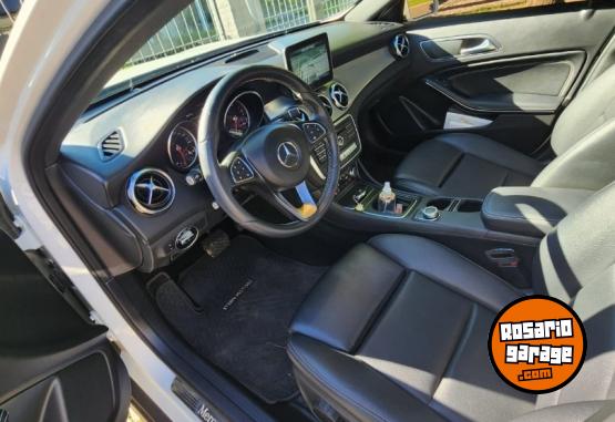 Camionetas - Mercedes Benz Gla 200 automtico cuero 2019 Nafta 65000Km - En Venta