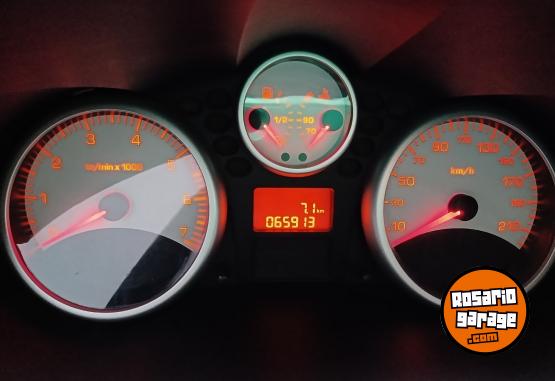 Autos - Peugeot 207 2014 Nafta 68000Km - En Venta