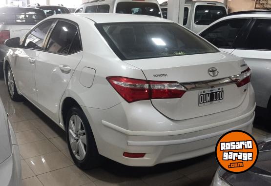 Autos - Toyota Corolla XEI 2015 Nafta 180000Km - En Venta