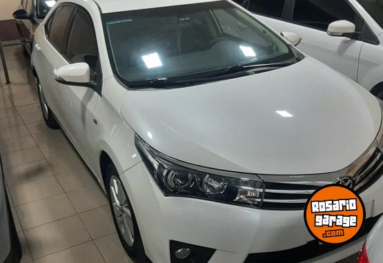 Autos - Toyota Corolla XEI 2015 Nafta 180000Km - En Venta