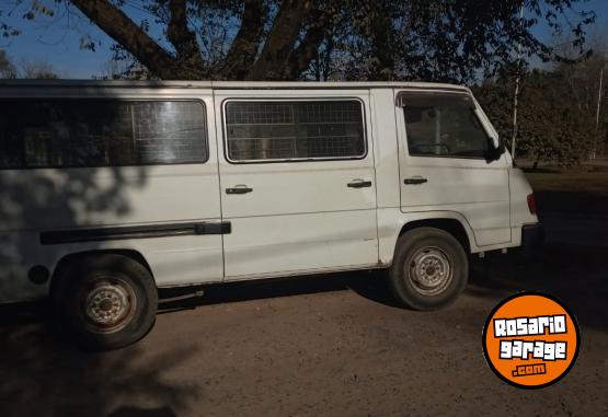 Utilitarios - Mercedes Benz Mb 180 1994 Diesel 45000Km - En Venta