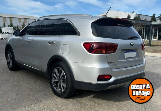 Camionetas - Kia SORENTO EX 2.2 A/T 4X4 CR 2020 Diesel 110000Km - En Venta