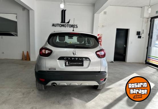 Autos - Renault captur Zen 2018 Nafta 90000Km - En Venta