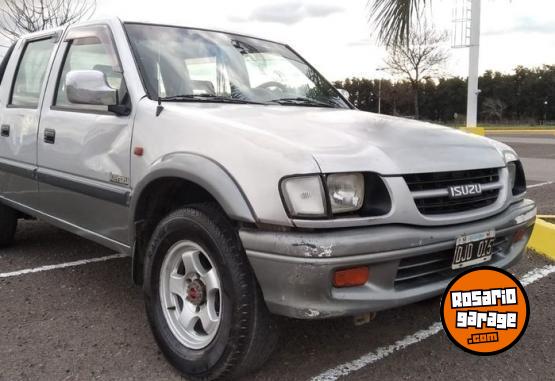 Camionetas - Isuzu Kenzu LS 4x4 3.1 TD 2000 Diesel 111111Km - En Venta