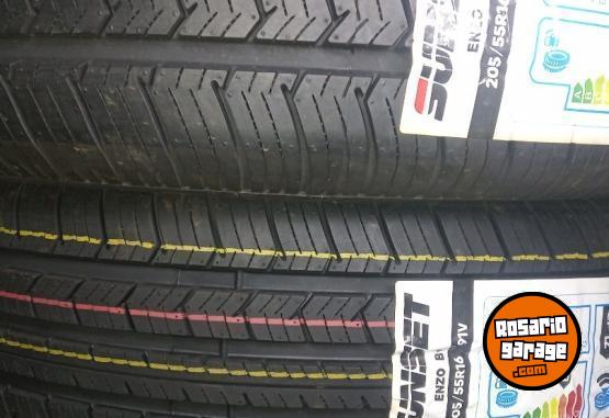 Accesorios para Autos - CUBIERTAS 195/65R15 - En Venta