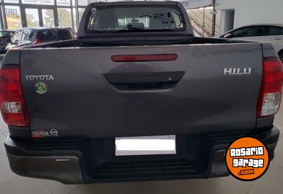 Camionetas - Toyota Hilux 4x2 2019 Diesel 127500Km - En Venta