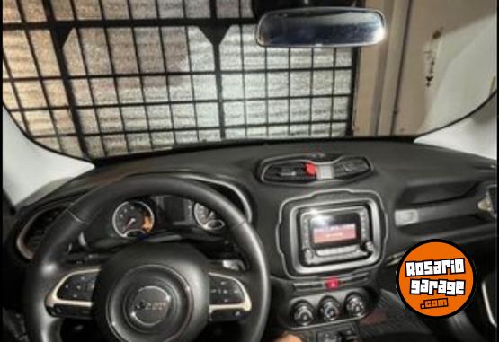 Camionetas - Jeep Renegade 2017 Nafta 107000Km - En Venta