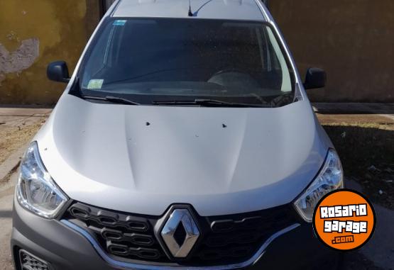 Utilitarios - Renault kangoo 2019 Nafta 75000Km - En Venta