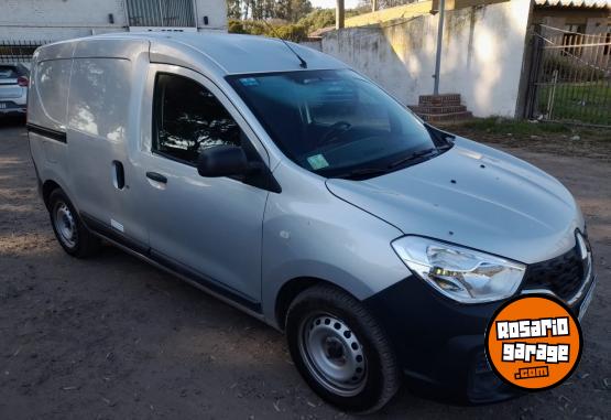 Utilitarios - Renault kangoo 2019 Nafta 75000Km - En Venta