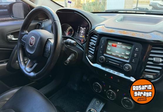 Camionetas - Fiat TORO FREEDOM 4X4 2018 Diesel 100000Km - En Venta