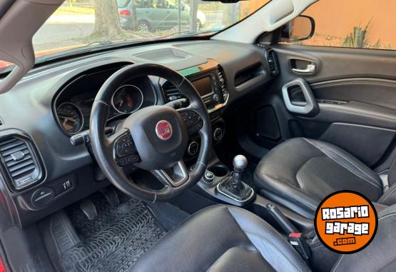 Camionetas - Fiat TORO FREEDOM 4X4 2018 Diesel 100000Km - En Venta