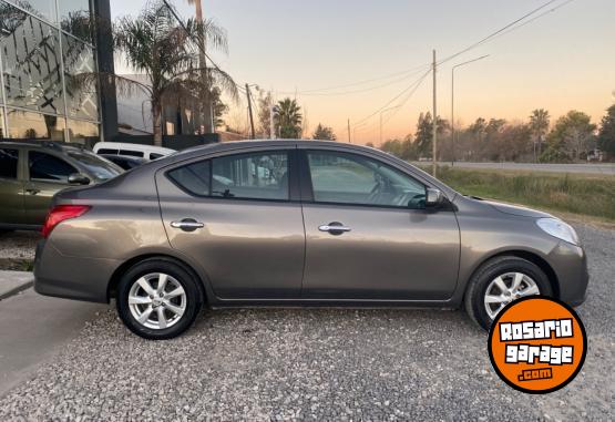 Autos - Nissan Versa Advance 1.6 2014 Nafta 130000Km - En Venta