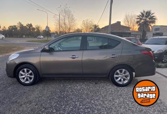 Autos - Nissan Versa Advance 1.6 2014 Nafta 130000Km - En Venta