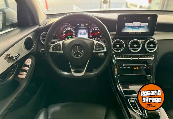 Camionetas - Mercedes Benz GLC300 Urban 4Matic 2017 Nafta 56000Km - En Venta