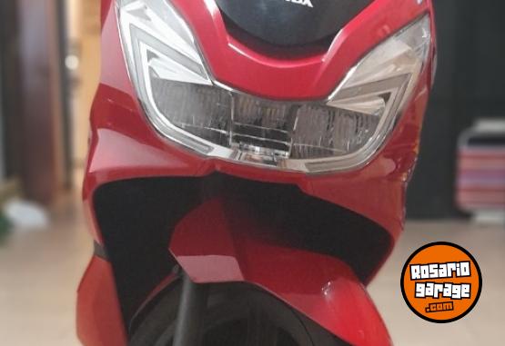 Motos - Honda PCX 2017 Nafta 15800Km - En Venta