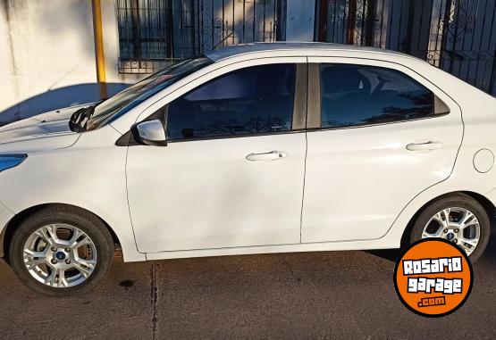 Autos - Ford Ka SEL 2017 GNC 120000Km - En Venta