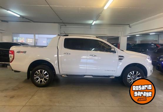 Camionetas - Ford RANGER LIMITED 2019 Diesel 140000Km - En Venta