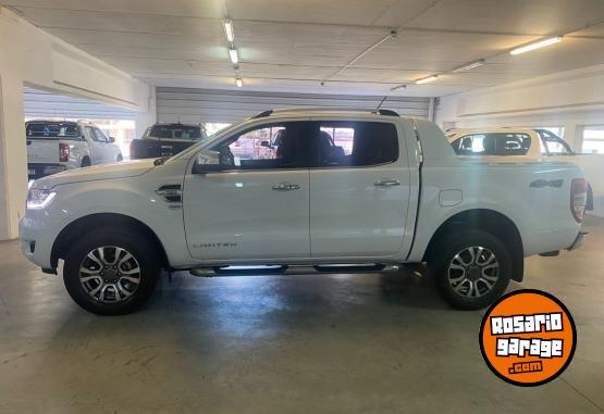 Camionetas - Ford RANGER LIMITED 2019 Diesel 140000Km - En Venta