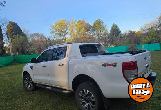 Camionetas - Ford RANGER LIMITED 2019 Diesel 140000Km - En Venta