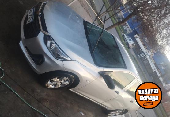 Autos - Chevrolet Onix 2020 Nafta 70000Km - En Venta