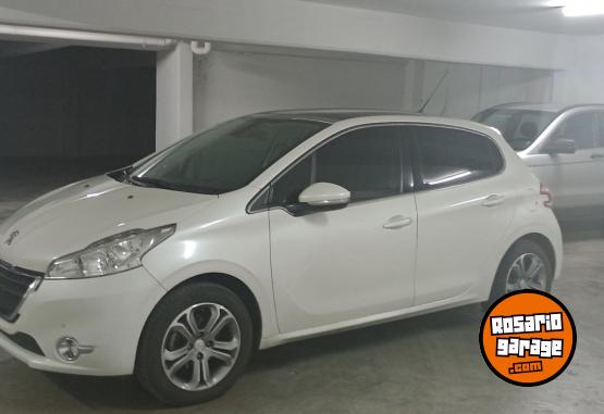 Autos - Peugeot 208 2015 Nafta 70000Km - En Venta