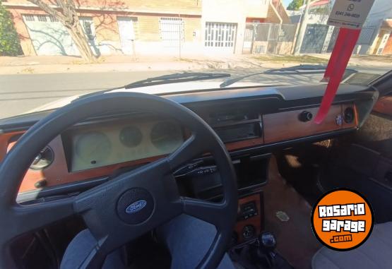 Autos - Ford Taunus Ghia 2.3 1982 Nafta 1Km - En Venta