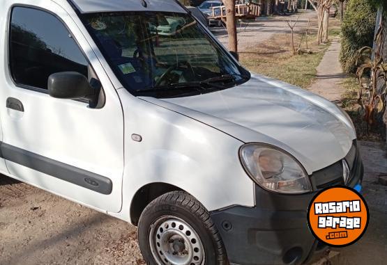 Utilitarios - Renault Kangoo 2017 Nafta 278000Km - En Venta