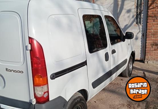 Utilitarios - Renault Kangoo 2017 Nafta 278000Km - En Venta