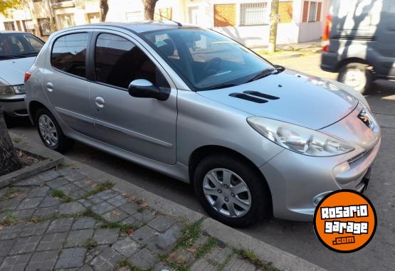 Autos - Peugeot 207 allure 1. 4 2013 Nafta 105000Km - En Venta