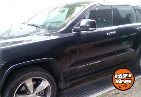 Camionetas - Jeep Grand Cherokee 2016 Nafta 159000Km - En Venta