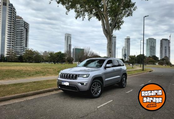 Camionetas - Jeep Grand Cherokee 2017 Nafta 112000Km - En Venta