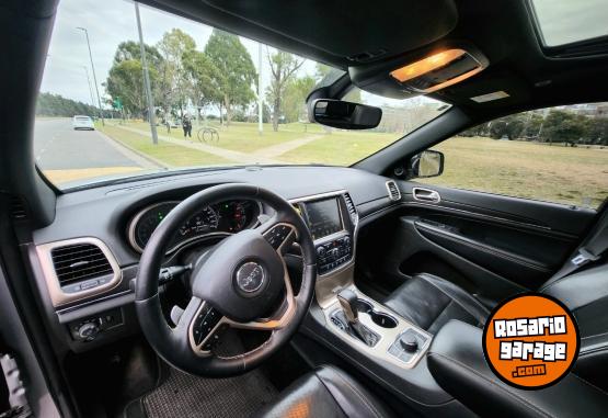 Camionetas - Jeep Grand Cherokee 2017 Nafta 112000Km - En Venta