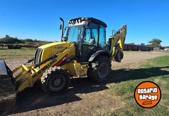 Camiones y Gras - NEW HOLLAND B95 4X4 2023 - En Venta