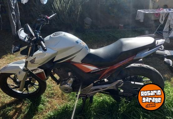 Motos - Honda TWISTER  250 2019 Nafta 20000Km - En Venta