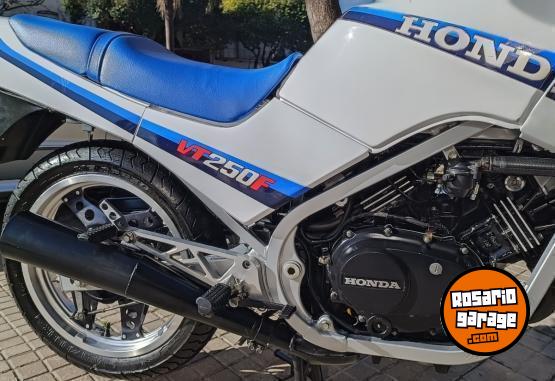 Motos - Honda VT 250f 1986 Nafta 1111Km - En Venta