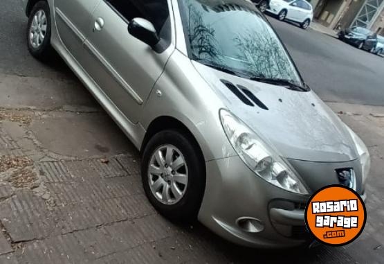 Autos - Peugeot 207 2013 Nafta 148000Km - En Venta