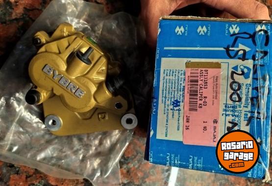 Accesorios para Motos - Caliper Delantero BAJAJ RS200 DT131853 - En Venta