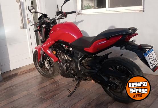 Motos - Benelli TNT 300 2017 Nafta 37000Km - En Venta