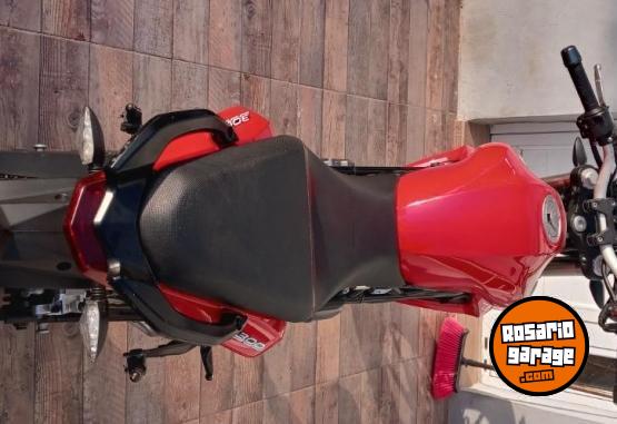 Motos - Benelli TNT 300 2017 Nafta 37000Km - En Venta