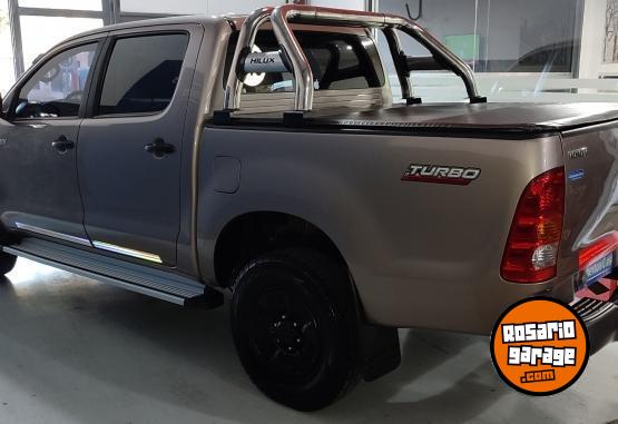 Camionetas - Toyota HILUX 2.5 4X2 DX 2011 Diesel 192000Km - En Venta