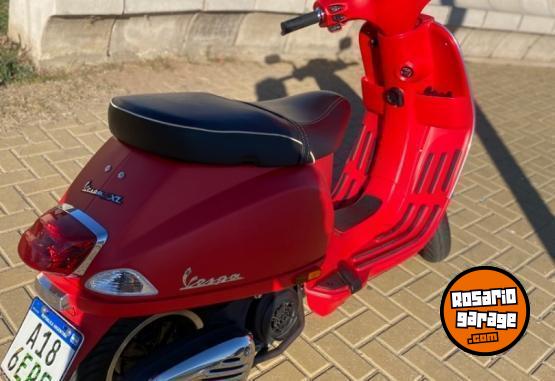 Motos - Vespa SXL 2023 Nafta 8200Km - En Venta