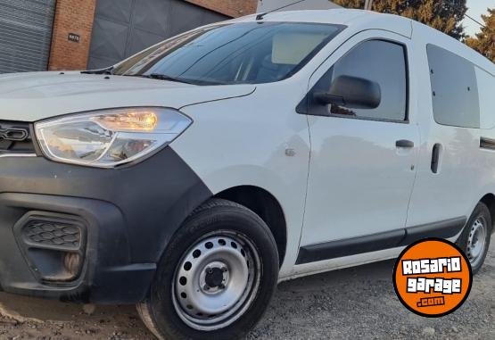 Utilitarios - Renault Kangoo 2020 Nafta 95439Km - En Venta