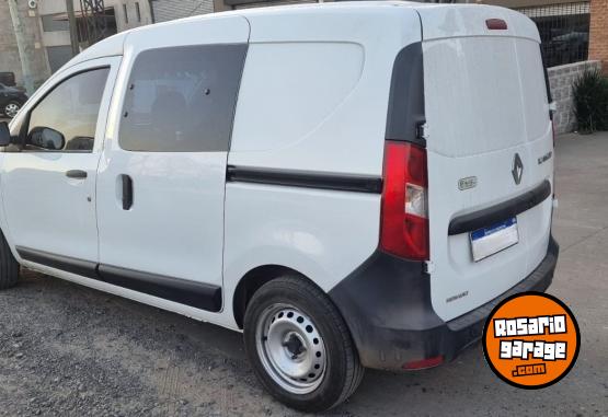 Utilitarios - Renault Kangoo 2020 Nafta 95439Km - En Venta