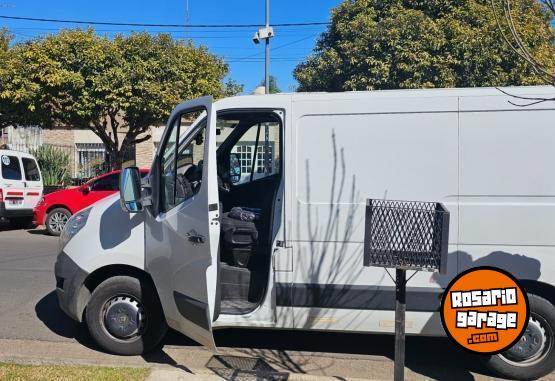 Utilitarios - Renault Master 2013 Diesel 258000Km - En Venta