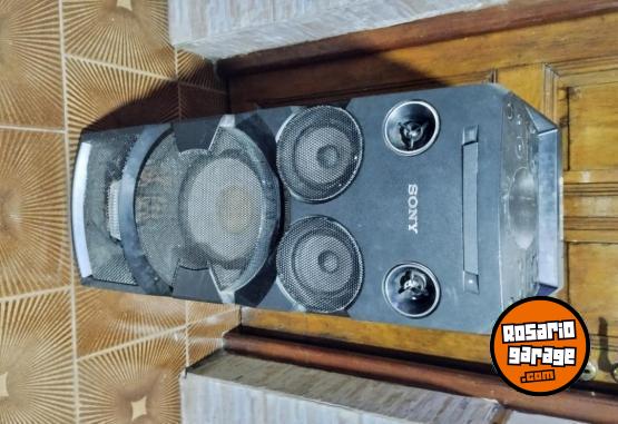 Electrnica - Torre de sonido Sony Mhc V7d a reparar - En Venta