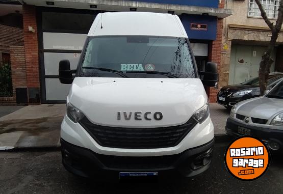 Utilitarios - Fiat Iveco Daily 30-130 Alto 2022 Diesel 33000Km - En Venta