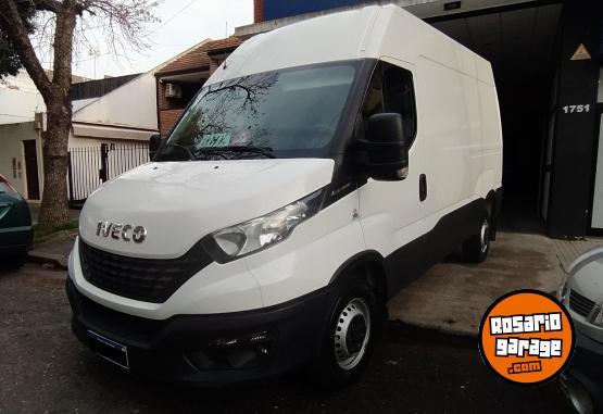 Utilitarios - Fiat Iveco Daily 30-130 Alto 2022 Diesel 33000Km - En Venta